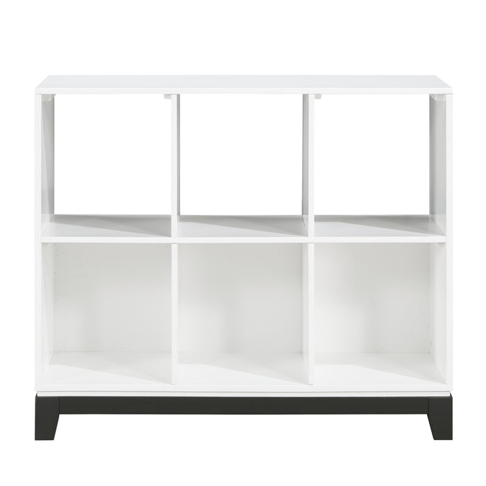 Garretson White Bedroom Collection